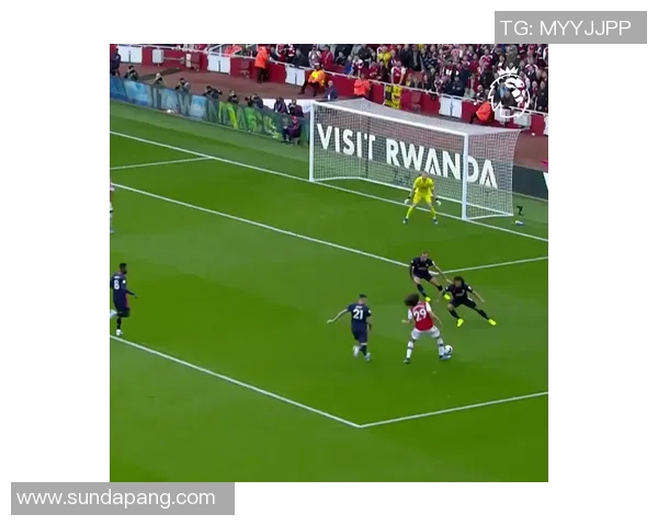 英超激战：拜仁绝杀多特蒙德全场沸腾精彩集锦回顾