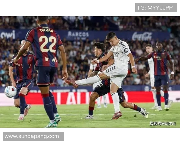 国王杯激战曼联与皇马战成平局神扑时刻引发全场狂欢