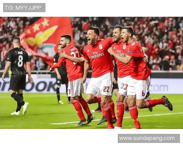 德甲精彩对决里昂大胜本菲卡逆转全场气氛热烈