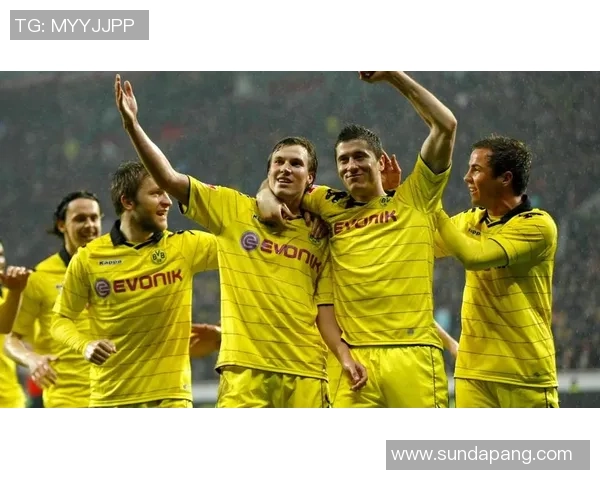 欧联杯精彩对决多特蒙德与拜仁激战成平局补时进球引爆全场