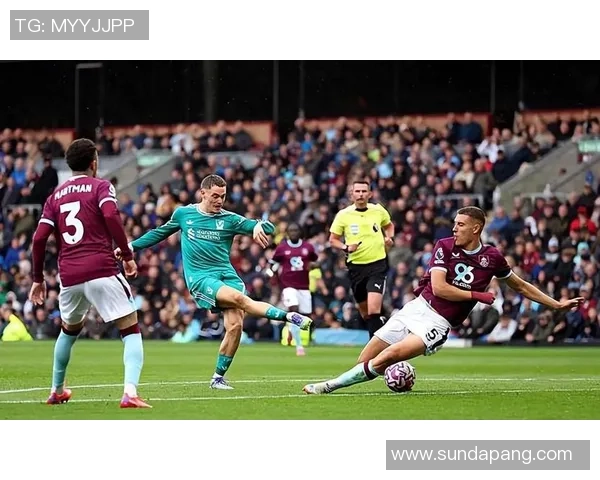 欧联杯精彩对决里昂与本菲卡战成平局绝杀瞬间引发全场狂欢与转会传闻