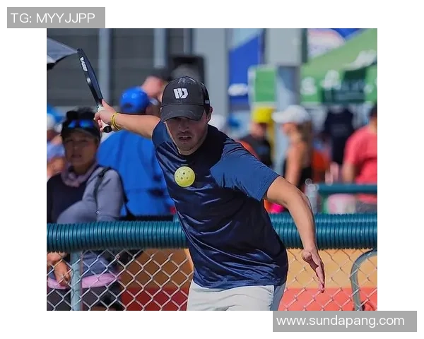 飞盘热潮席卷北京:探讨飞盘队的比赛经验与战术革新之路 飞盘热潮席卷北京:探讨飞盘队的比赛经验与战术革新之路