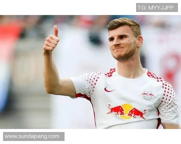 国王杯激战莱比锡与热刺战成平局精彩瞬间引发全场热烈反响 国王杯激战莱比锡与热刺战成平局精彩瞬间引发全场热烈反响