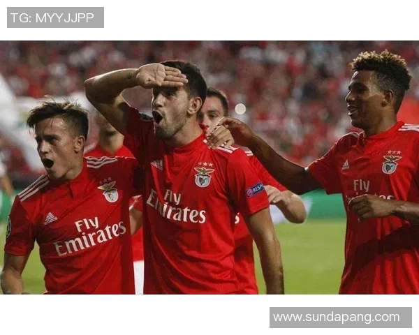 本菲卡逆转多特蒙德5-1晋级国王杯精彩瞬间回顾