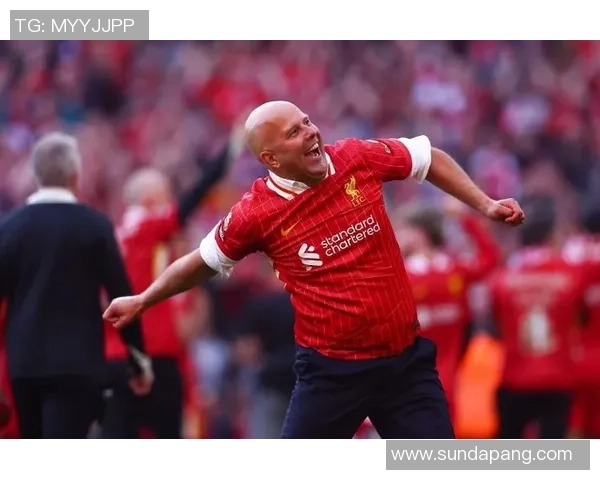 西甲联赛精彩对决利物浦大胜热刺引发全场狂欢