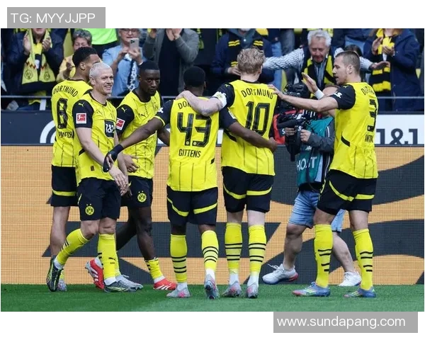 意甲激战:本菲卡与多特蒙德战成平局全场沸腾瞬间回顾 意甲激战:本菲卡与多特蒙德战成平局全场沸腾瞬间回顾