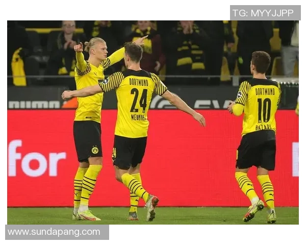 意甲焦点战巴萨与多特蒙德握手言和0比0冷门引发全场热议