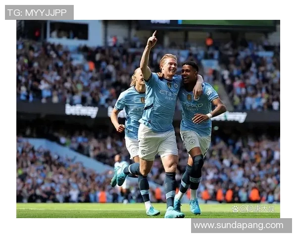 欧联杯精彩对决尤文图斯凭借帽子戏法战胜曼城全场沸腾